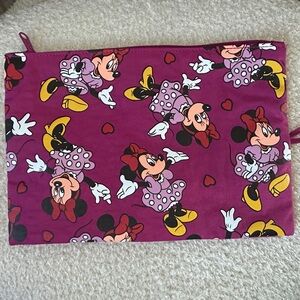 New! Disney Baggu Minnie Mouse Go Pouch